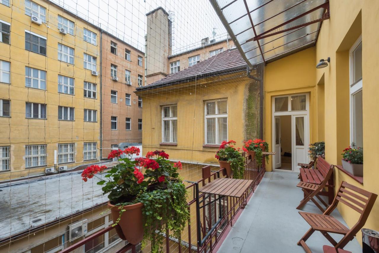 Wonderful Apartment Next To The Jerusalem Synagogue Прага Екстериор снимка