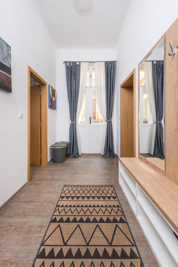 Wonderful Apartment Next To The Jerusalem Synagogue Прага Екстериор снимка