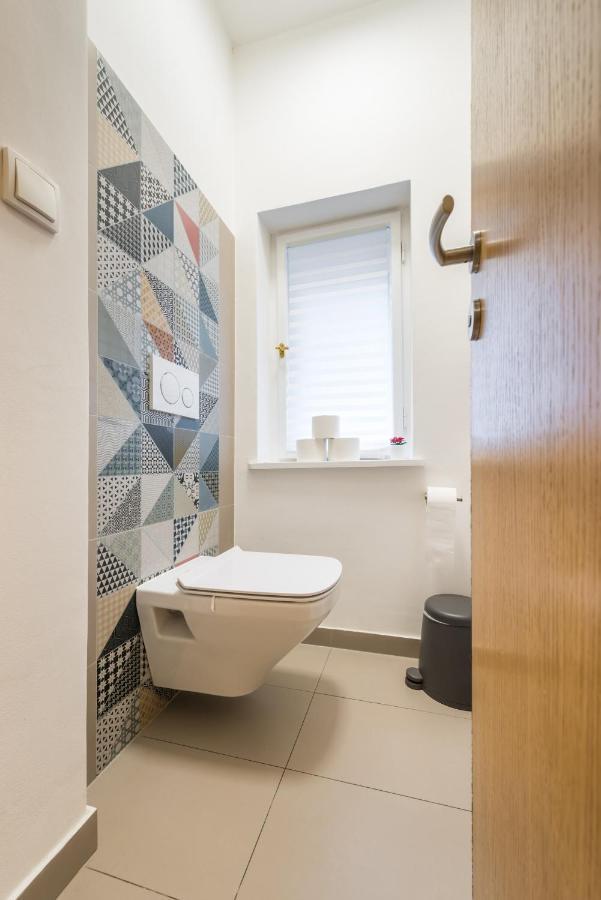 Wonderful Apartment Next To The Jerusalem Synagogue Прага Екстериор снимка